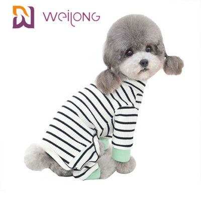 I pigiami in bianco e nero a strisce del cane del plaid dell'estate hanno personalizzato il filato tinto