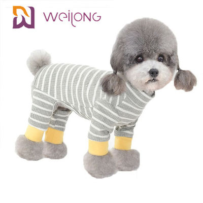 I pigiami in bianco e nero a strisce del cane del plaid dell'estate hanno personalizzato il filato tinto