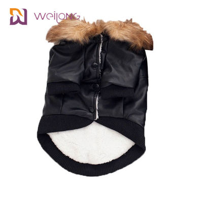 Vestiti su misura di inverno del cane del cappotto dell'animale domestico di Leatheret della pelliccia del Faux