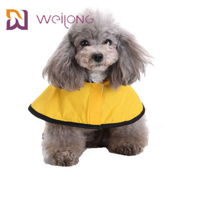 Impermeabile a strisce riflettente del cane giallo con i rivestimenti leggeri di cuoio dell'unità di elaborazione del cappuccio